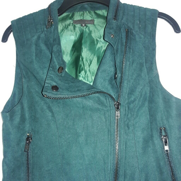 2 x $ 20 Green Suede vest - Picture 4 of 4